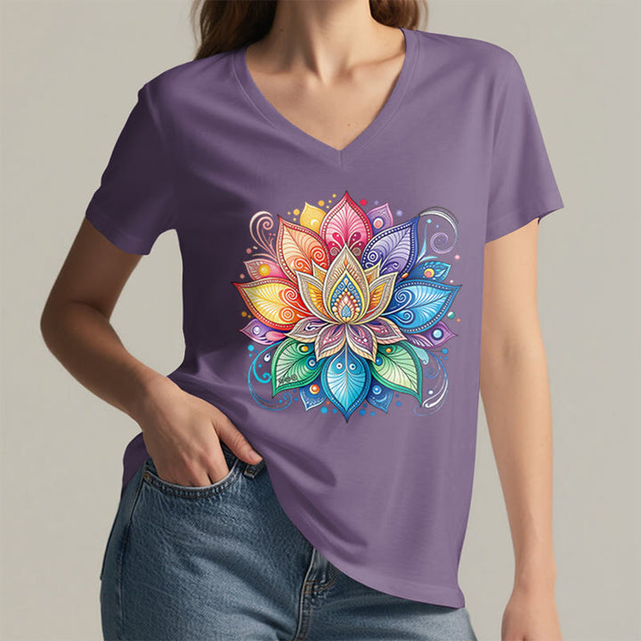 T-shirt Olivenorma à col en V pour femme, motif mandala lotus arc-en-ciel vibrant, style bohème - image 38