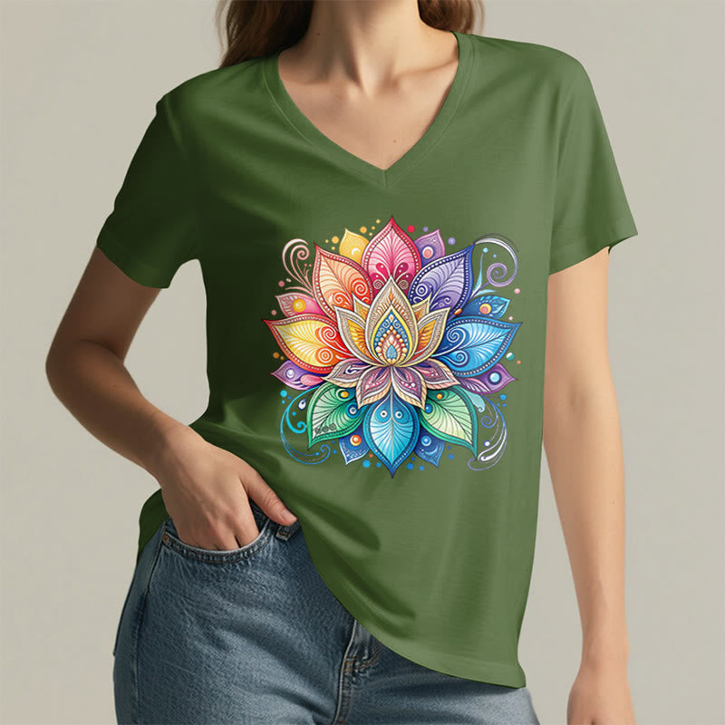 T-shirt Olivenorma à col en V pour femme, motif mandala lotus arc-en-ciel vibrant, style bohème - image 5