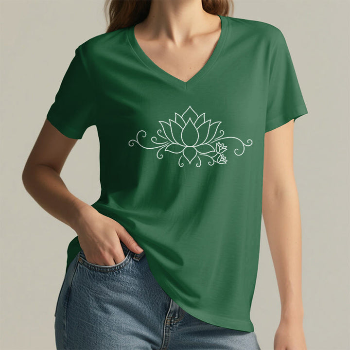 T-shirt Olivenorma à col en V pour femme, motif bohème, lignes blanches et lotus. - image 2