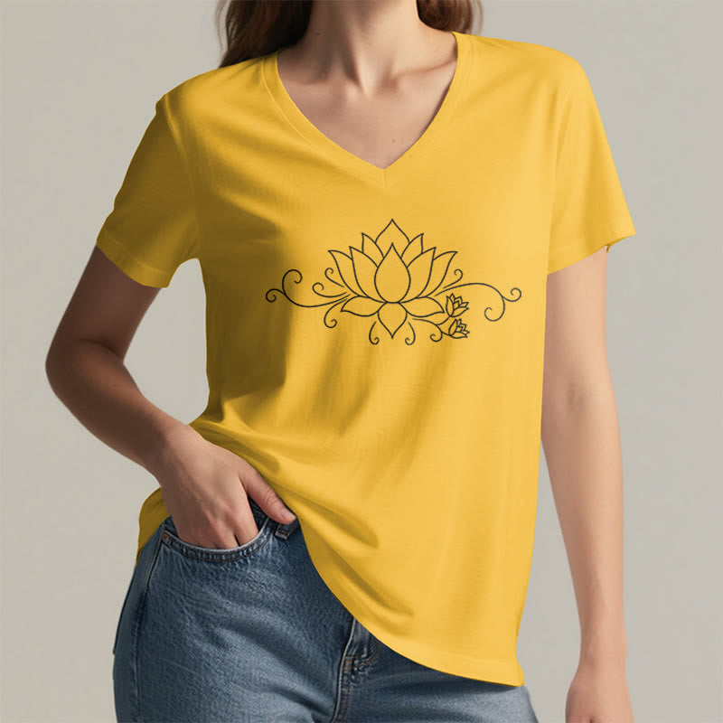 T-shirt Olivenorma à col en V pour femme, motif bohème, lignes blanches et lotus. - image 32