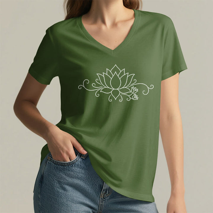 T-shirt Olivenorma à col en V pour femme, motif bohème, lignes blanches et lotus. - image 5