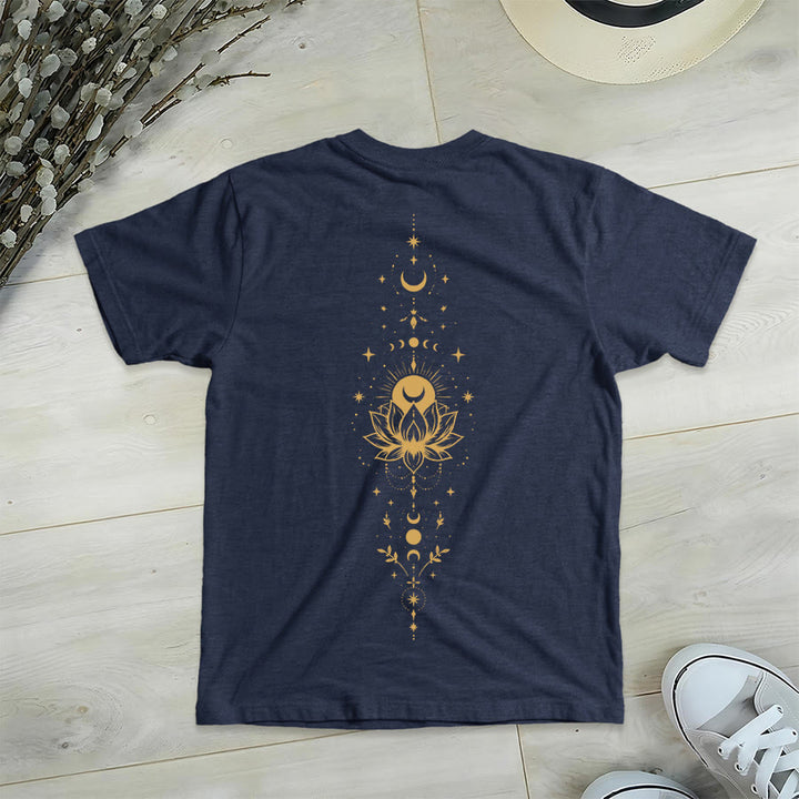 T-shirt Olivenorma à col en V pour femme, imprimé double face lune et lotus, style spirituel - image 1