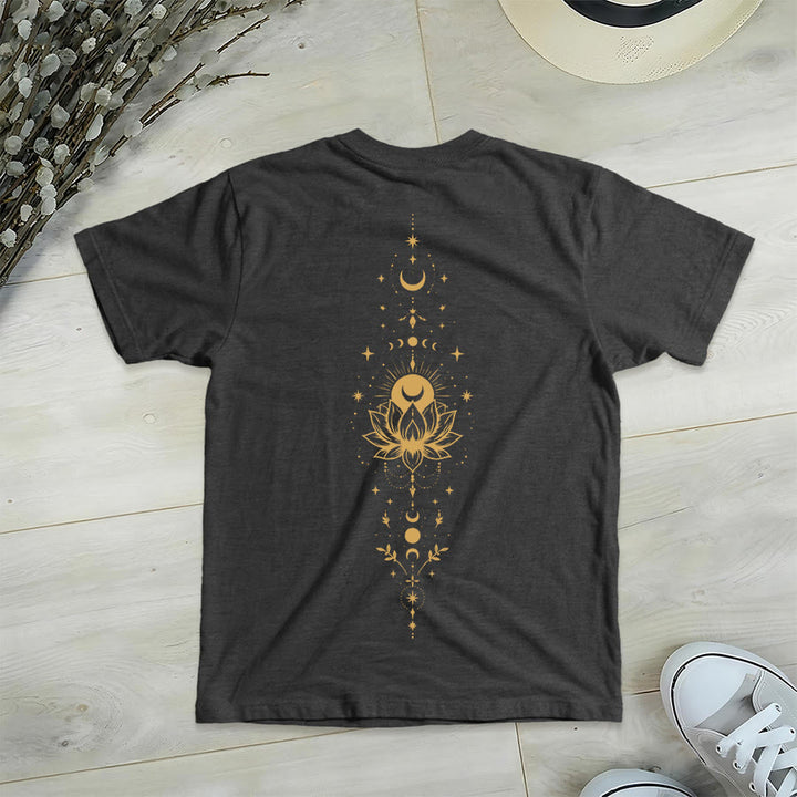 T-shirt Olivenorma à col en V pour femme, imprimé double face lune et lotus, style spirituel - image 36