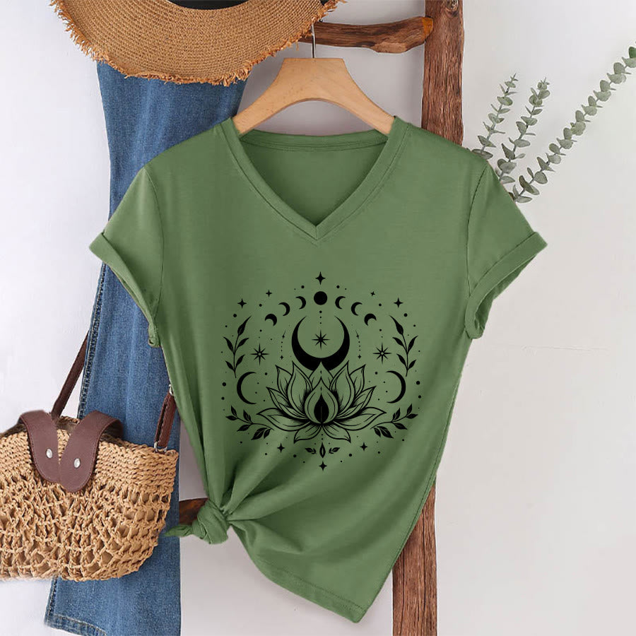 T-shirt Olivenorma à col en V pour femme, imprimé double face lune et lotus, style spirituel - image 12