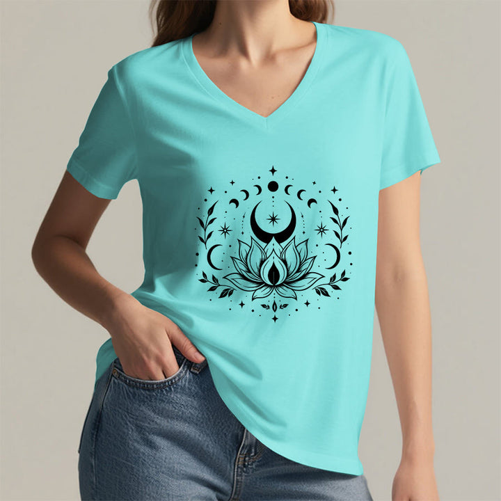 T-shirt Olivenorma à col en V pour femme, imprimé double face lune et lotus, style spirituel - image 28