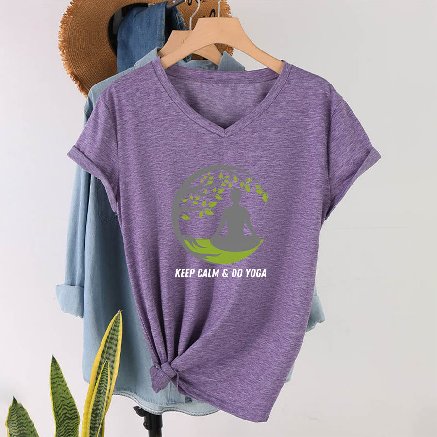 T-shirt Olivenorma Keep Calm & Do Yoga avec motif d'arbre circulaire et col en V pour femme - image 37