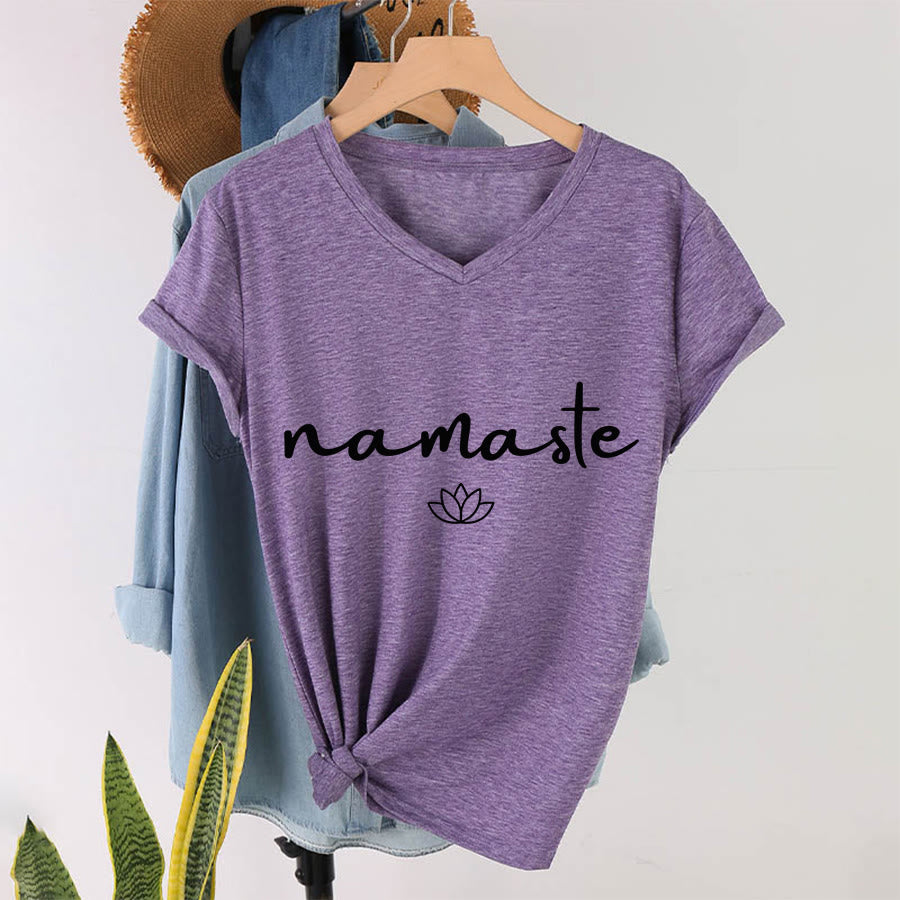 T-shirt Olivenorma à col en V pour femme, motif lotus zen, contour simple et cursif Namaste - Violet - 2XL - image 37