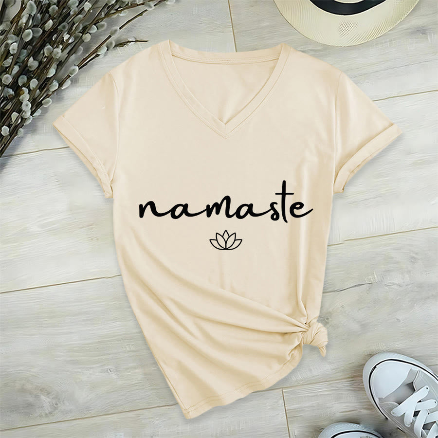 T-shirt Olivenorma à col en V pour femme, motif lotus zen, contour simple et cursif Namaste - image 9