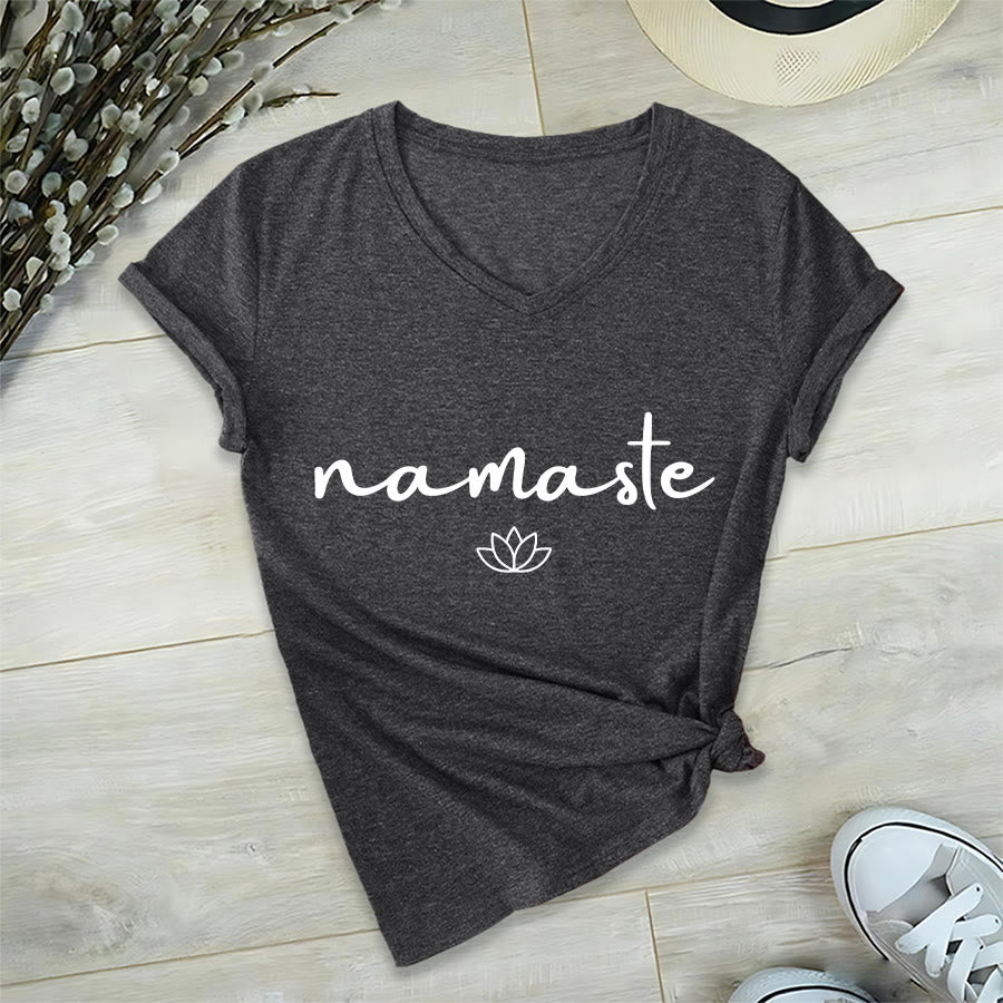 T-shirt Olivenorma à col en V pour femme, motif lotus zen, contour simple et cursif Namaste - image 18