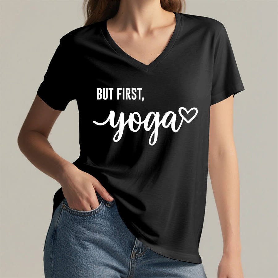 T-shirt Olivenorma But First Yoga avec motif cœur et texte cursif pour femme, col en V - image 20