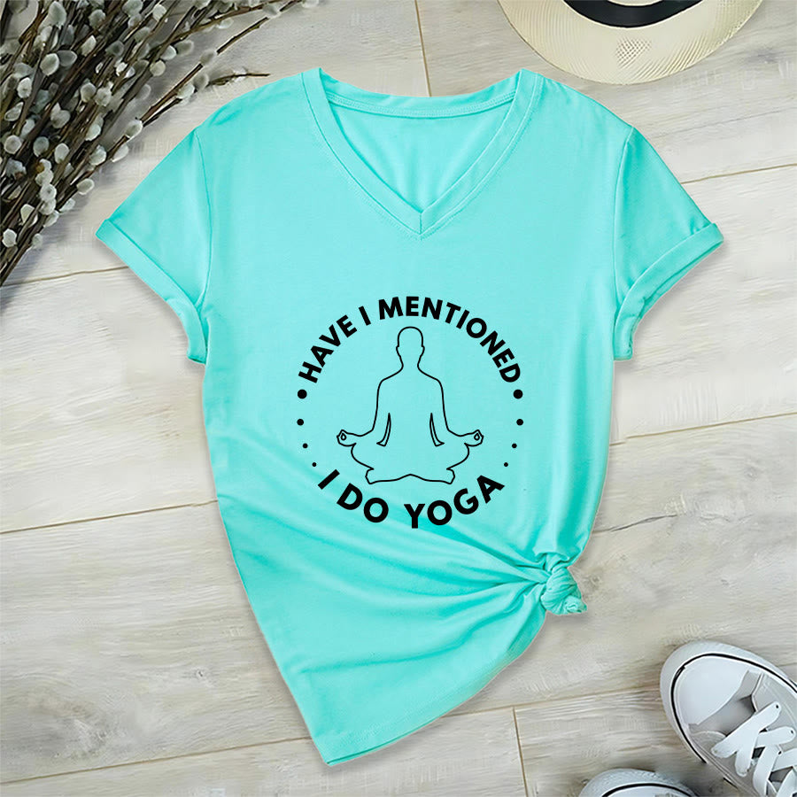 T-shirt Olivenorma à col en V pour femme, motif circulaire de méditation et de yoga. - image 15