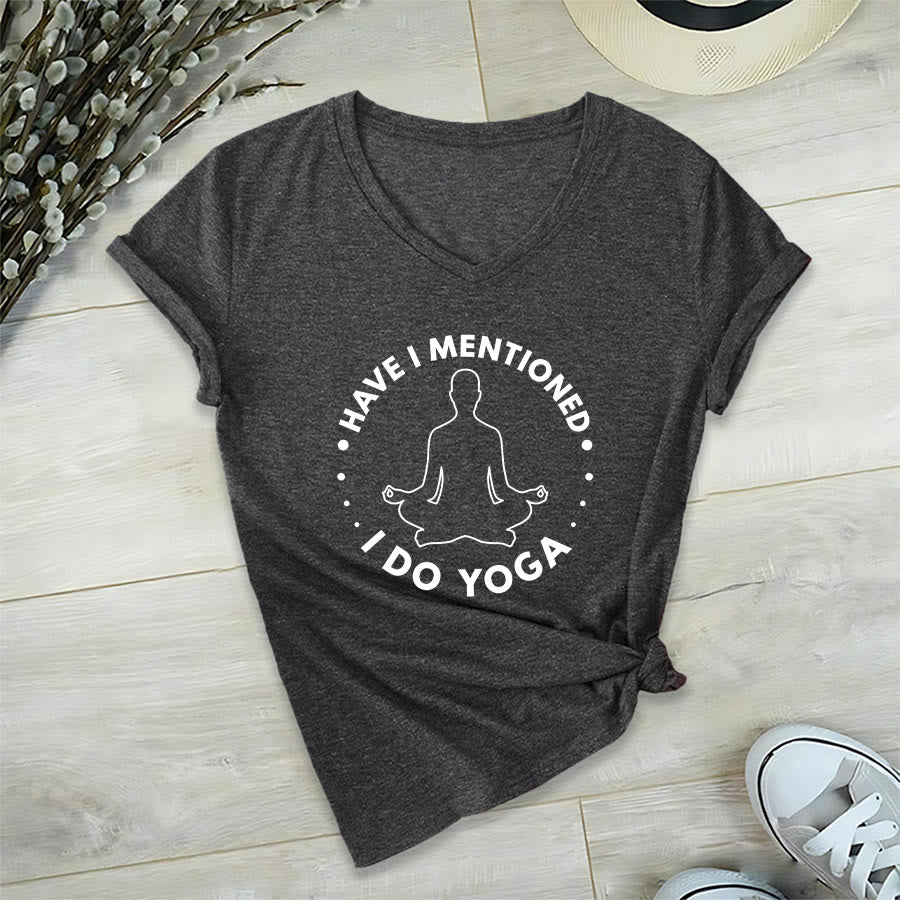 T-shirt Olivenorma à col en V pour femme, motif circulaire de méditation et de yoga. - image 21