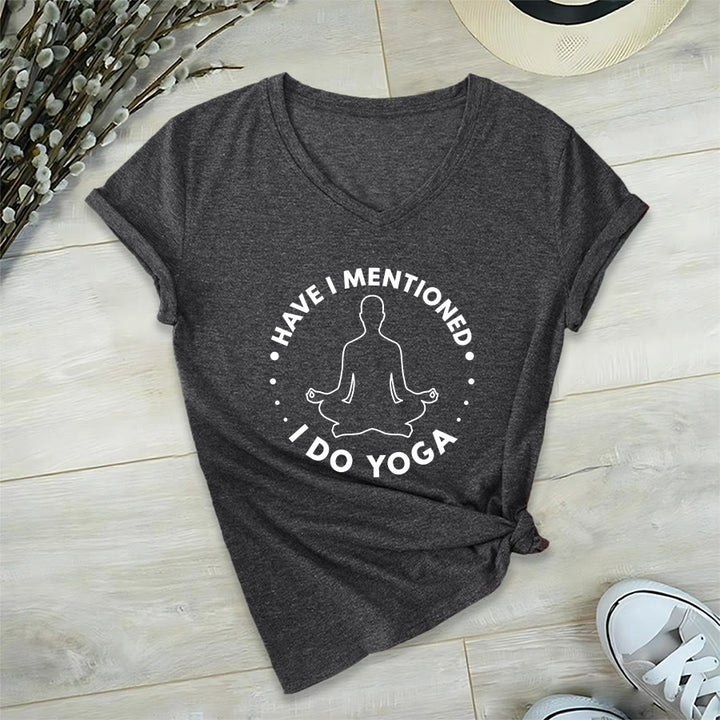 T-shirt Olivenorma à col en V pour femme, motif circulaire de méditation et de yoga. - image 21