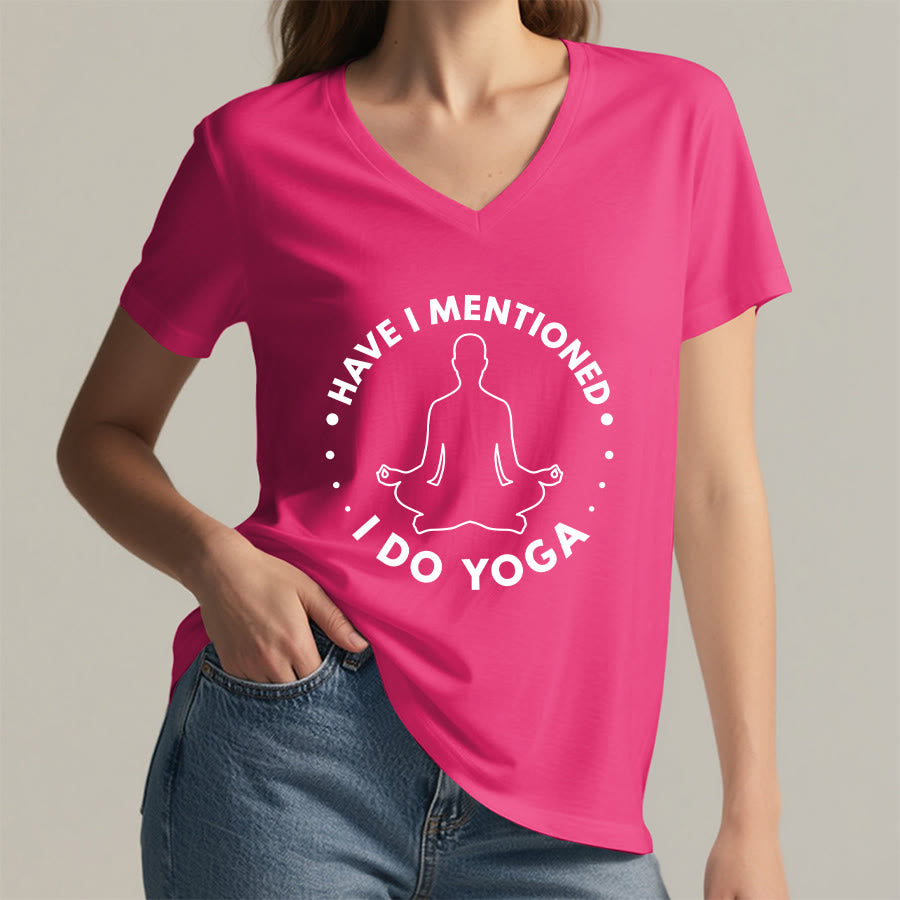 T-shirt Olivenorma à col en V pour femme, motif circulaire de méditation et de yoga. - image 35