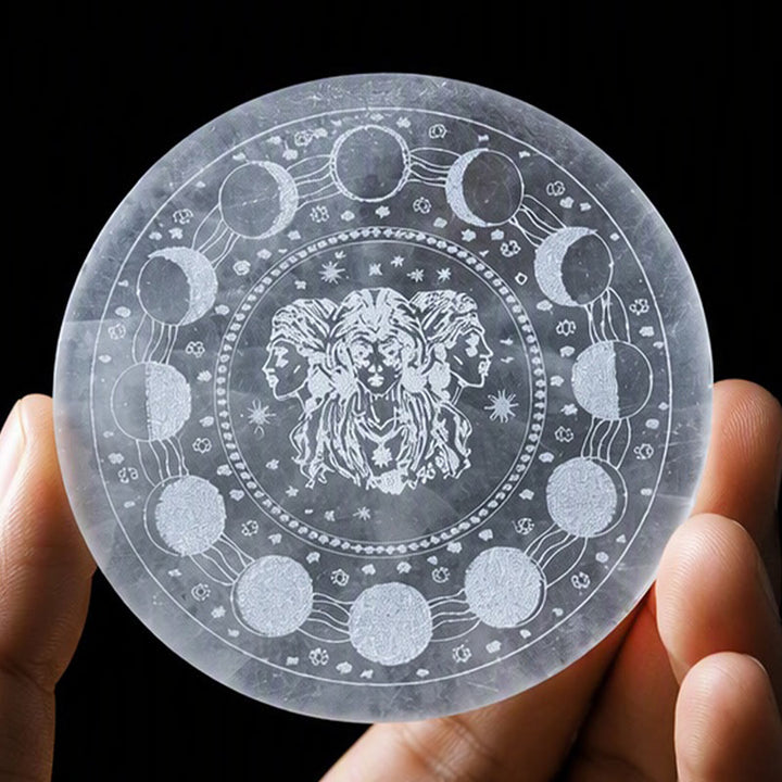 Plaque de recharge en sélénite gravée Olivenorma Triple Déesse de la Lune - image 4