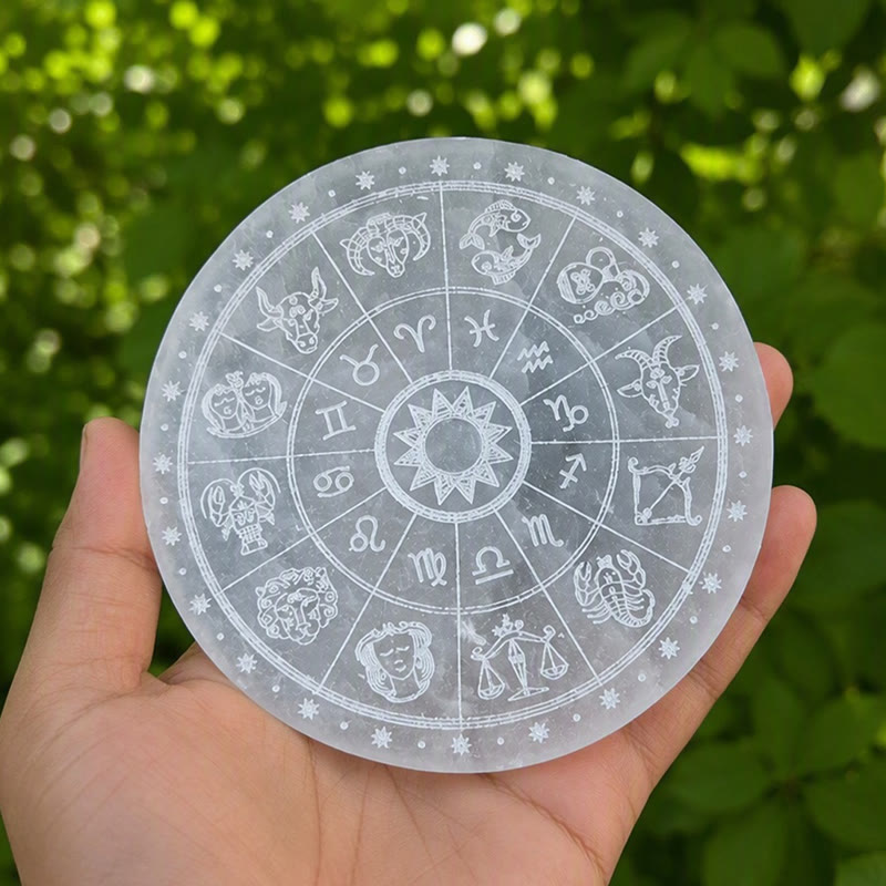 Plaque de chargement en sélénite gravée Olivenorma Zodiac Wheel - image 1