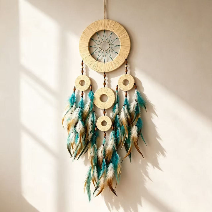Attrape-rêves Olivenorma en cerceaux tissés, plumes colorées et perles de bois, tissé à la main, symbole de la nature - Beige - image 5