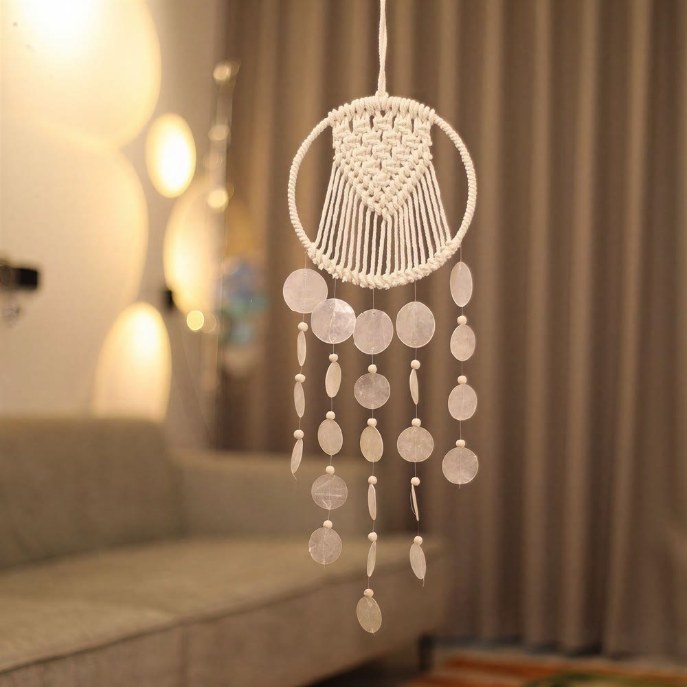 Attrape-rêves Olivenorma en macramé de coquillages, avec cercles en fer et ficelles en coton - image 2