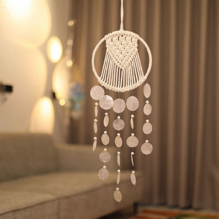 Attrape-rêves Olivenorma en macramé de coquillages, avec cercles en fer et ficelles en coton - image 2