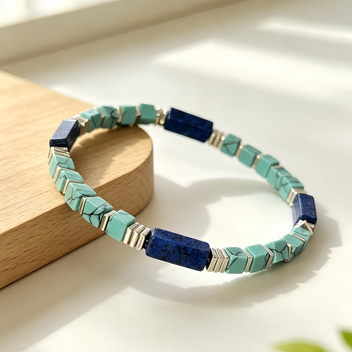 Bracelet Olivenorma en perles tubulaires carrées texturées de turquoise et lapis-lazuli naturels : attire la richesse, l’abondance et la prospérité - image 3