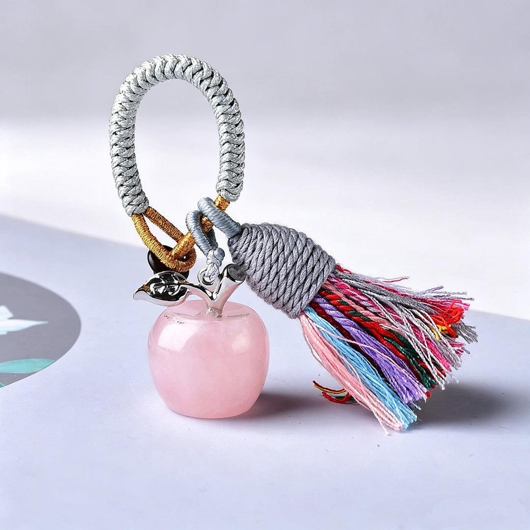 Porte-clés Olivenorma en cristal, motif pomme et pompon, symbole de bénédiction - Quartz rose - image 15