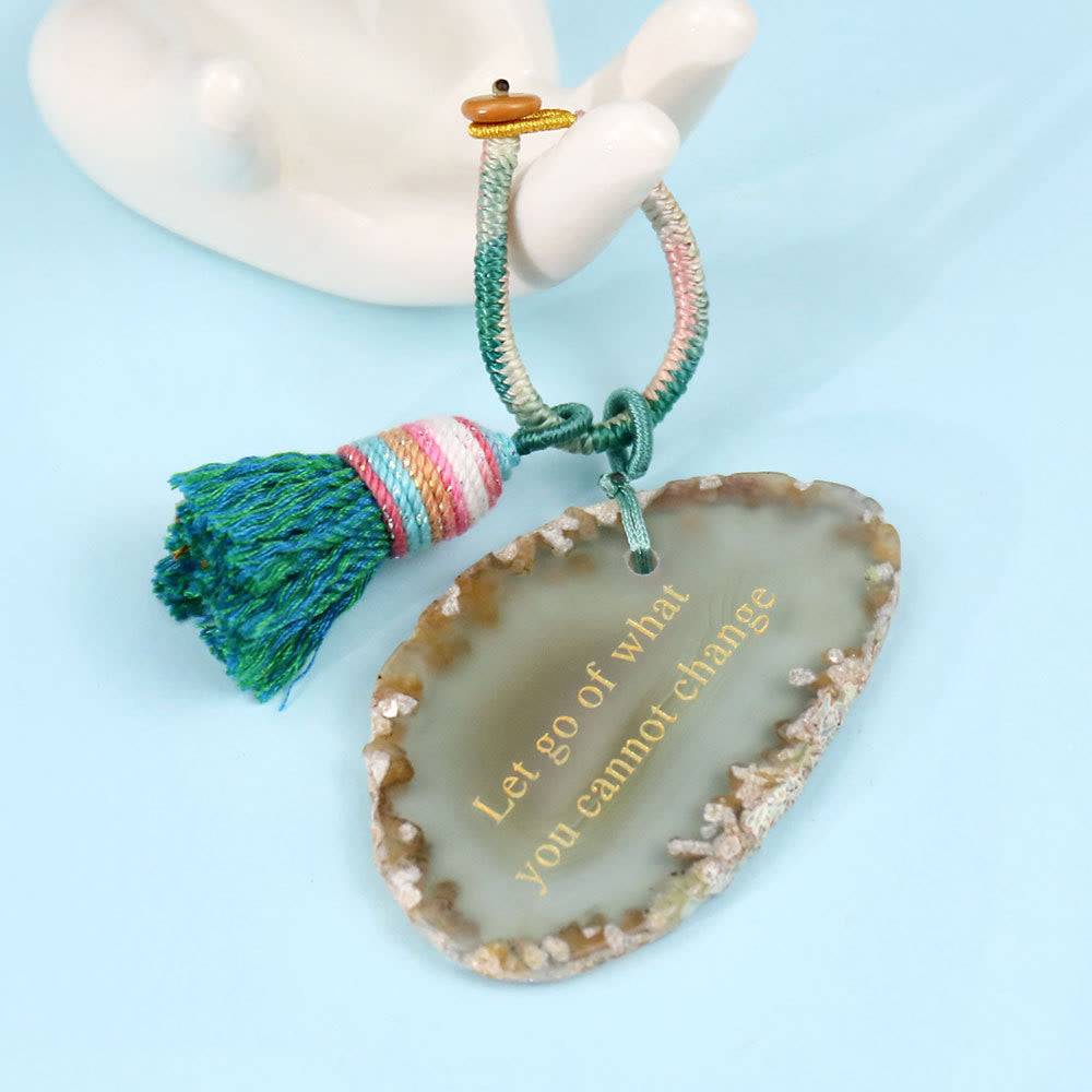 Porte-clés Olivenorma en agate naturelle gravée d'une tranche d'agate inspirante avec pompon et affirmation positive - UN - image 0