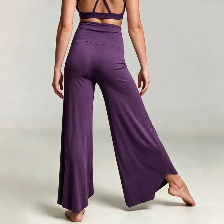 Pantalon de yoga court taille haute Olivenorma, couleur unie et extensible, idéal pour le sport et la détente. Coupe évasée. - image 2