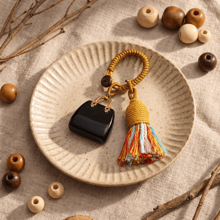 Porte-clés Olivenorma en cristal naturel, en forme de sac à main, avec pompon tressé et symbole de prospérité - Obsidienne - image 11