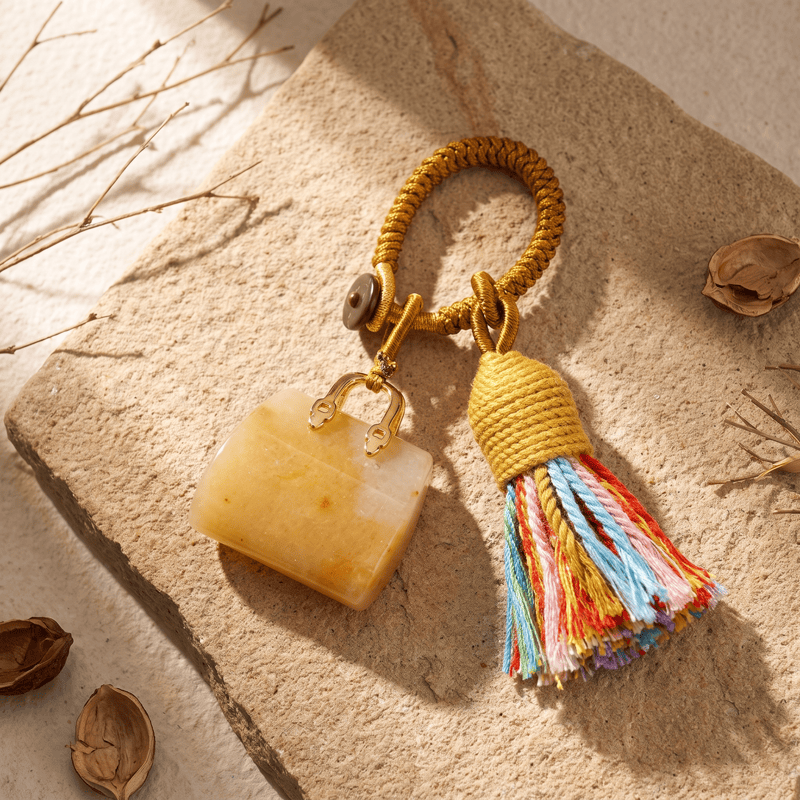 Porte-clés Olivenorma en cristal naturel, en forme de sac à main, avec pompon tressé et symbole de prospérité - Jade jaune - image 27