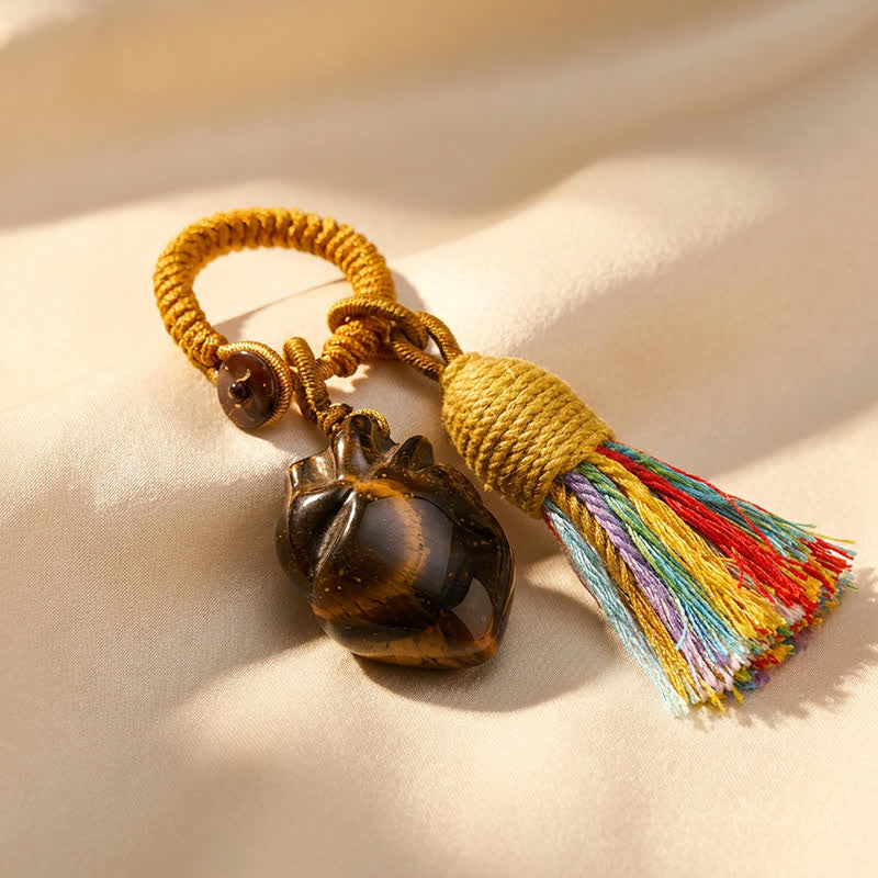 Porte-clés Olivenorma en cristal naturel, forme de cœur anatomique, pompon tissé à la main, symbole d'affection et de bénédiction - Œil de tigre - image 11