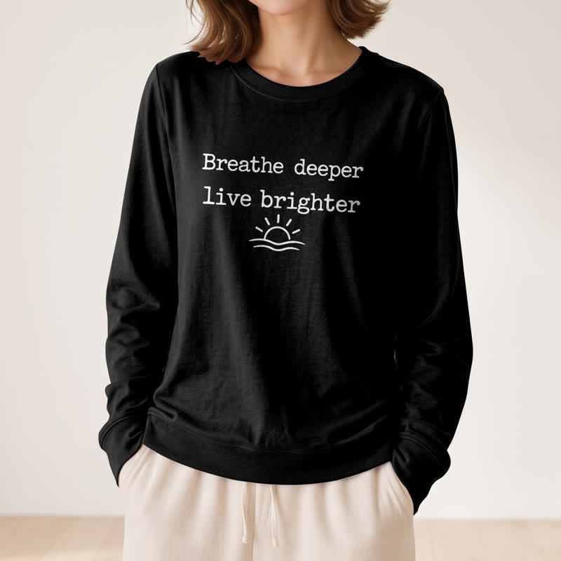 T-shirt à manches longues pour femme Olivenorma en mélange de coton doux avec imprimé de la citation « Respirez plus profondément ». - image 8