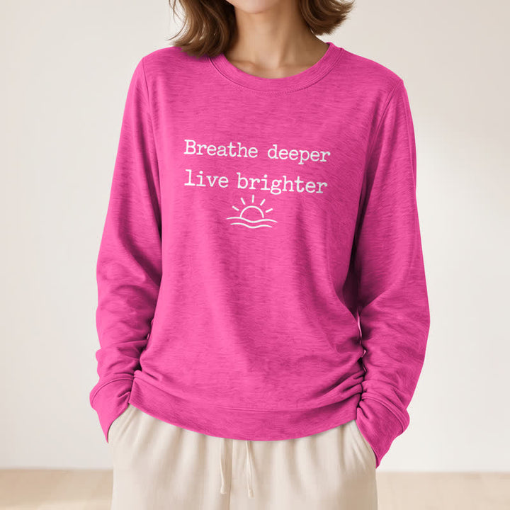 T-shirt à manches longues pour femme Olivenorma en mélange de coton doux avec imprimé de la citation « Respirez plus profondément ». - image 23