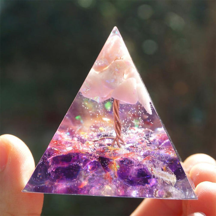 Pyramide d'orgone Olivenorma Tree Of Life en opale rose avec améthyste