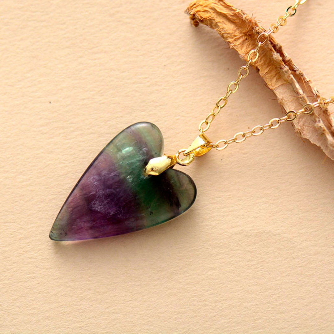 Collier pendentif en forme de cœur en cristal de guérison Olivenorma