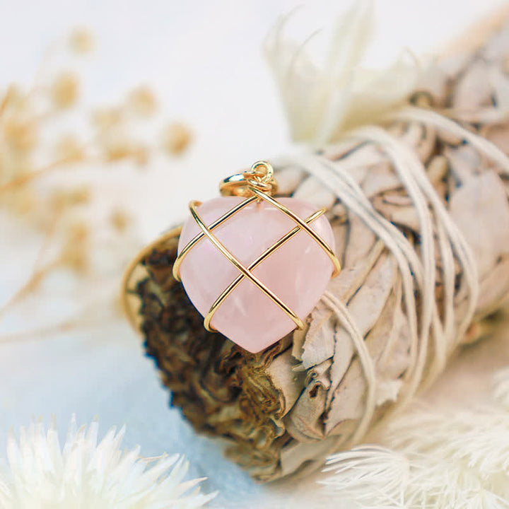 Collier en quartz rose en forme de cœur avec pierres précieuses Olivenorma 
