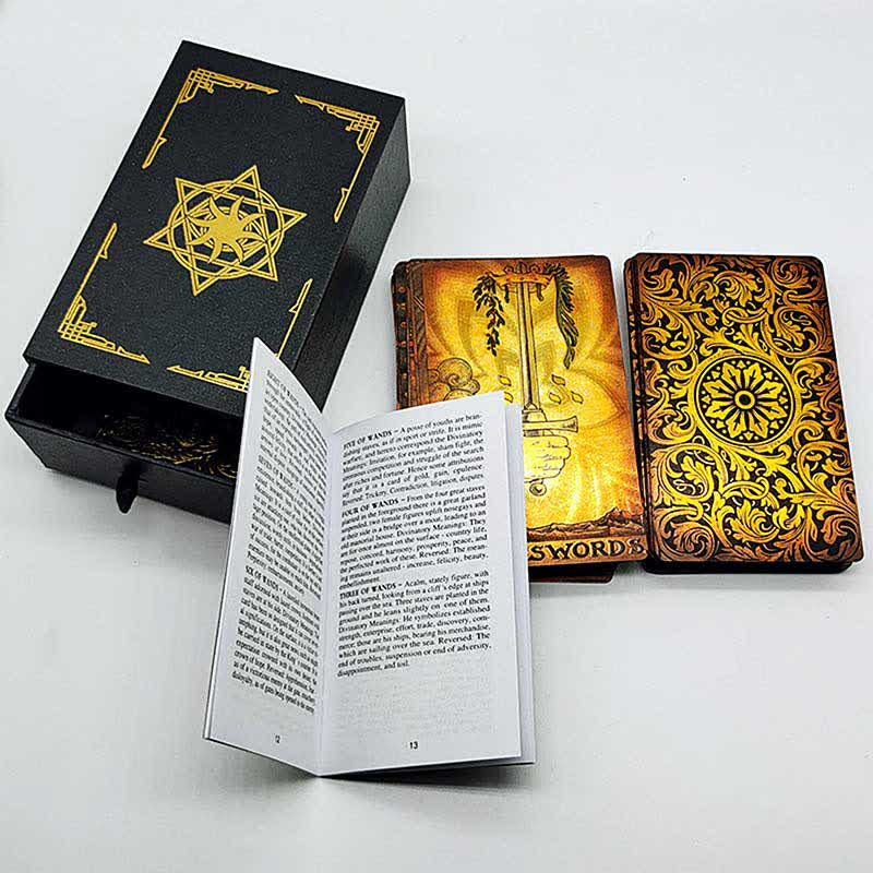 Cartes de tarot en feuille d'or de style antique Olivenorma 