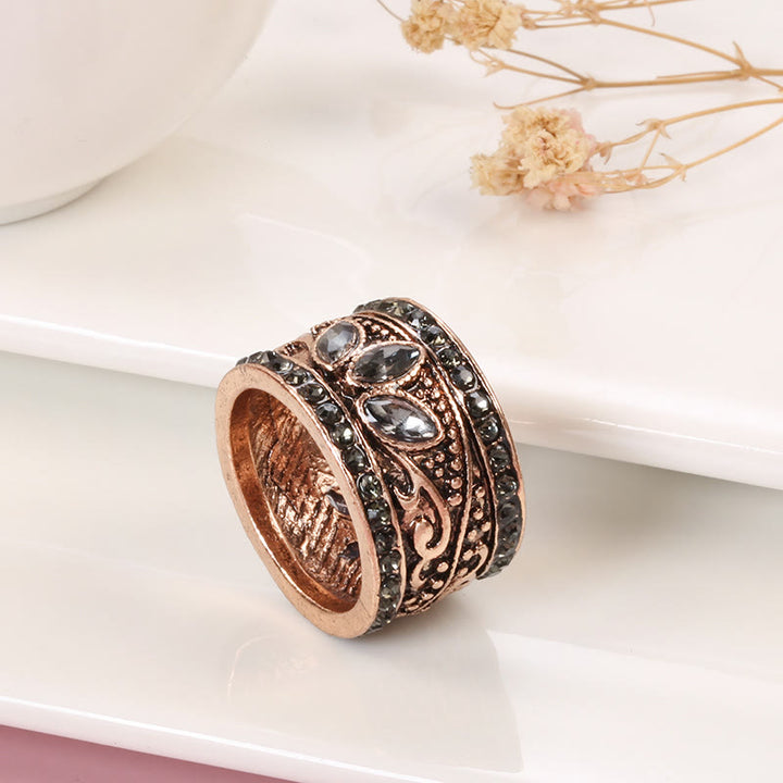 Bague Olivenorma en bronze doré et pierre de lune grise de Bohème