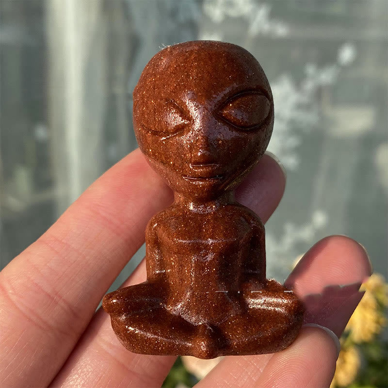 Décoration en pierres précieuses sculptées en forme de crâne extraterrestre en pierres naturelles Olivenorma 