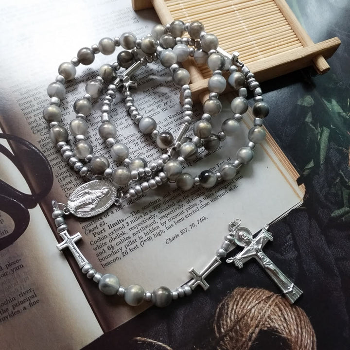 Collier chapelet en perles de boules acryliques grises Olivenorma 
