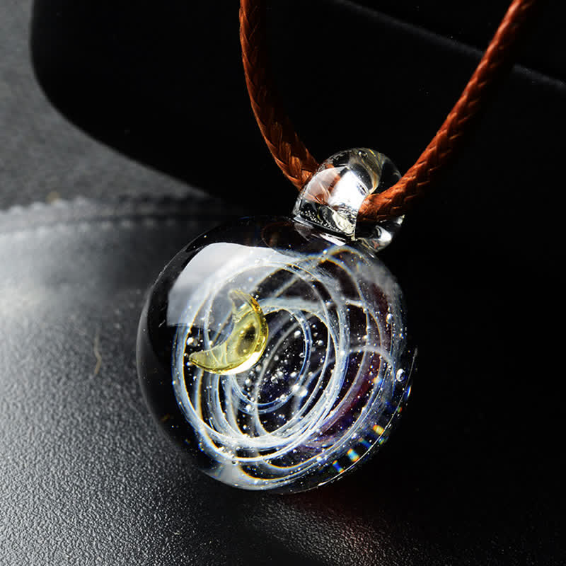 Collier fantaisie en verre avec ciel étoilé cosmique Olivenorma