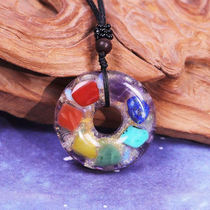 Pyramide d'orgone de protection naturelle des chakras