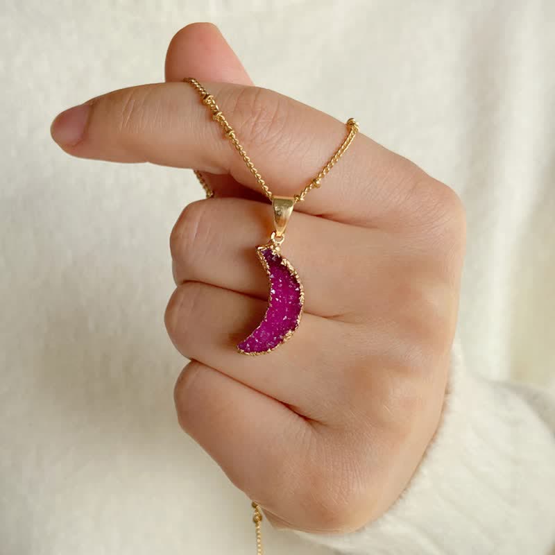 Collier croissant de lune en cristal naturel Olivenorma