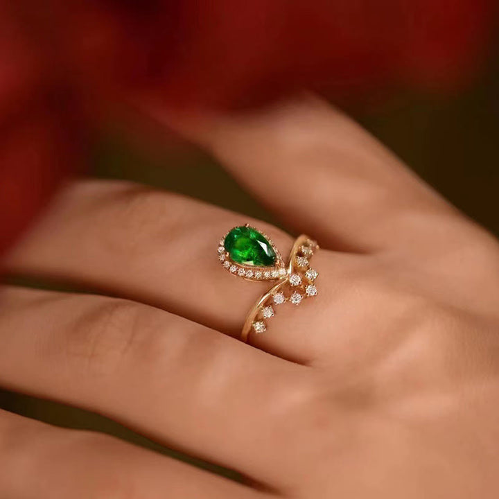 Bague délicate émeraude avec zircon Olivenorma