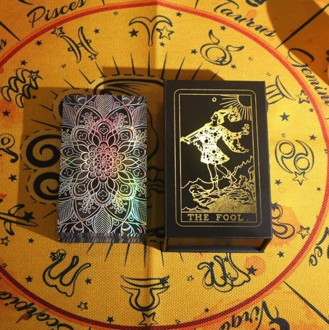 Cartes de tarot Olivenorma bronzantes en feuille d'or brillantes au laser