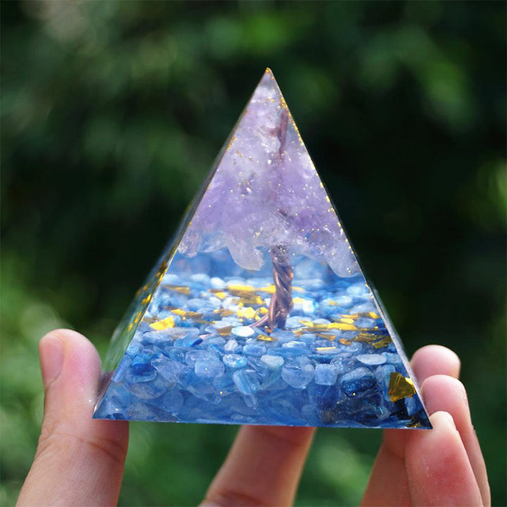 Pyramide d'orgone d'arbre de vie en améthyste cyanite Olivenorma