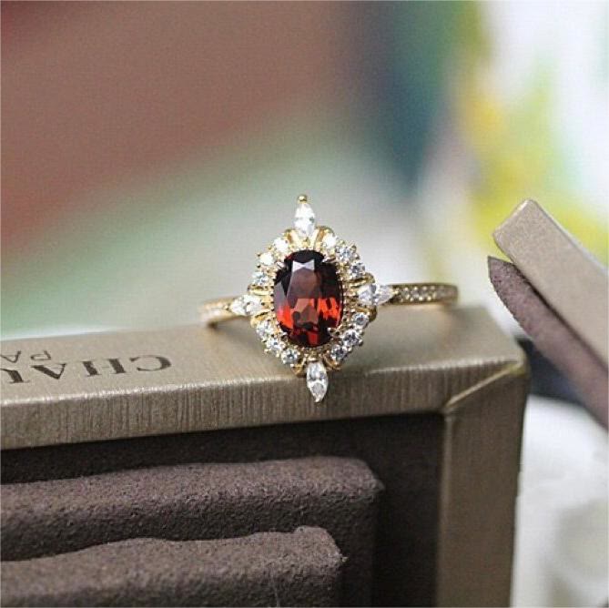 Bague d'ambiance vintage en rubis "Miss Rose" Olivenorma