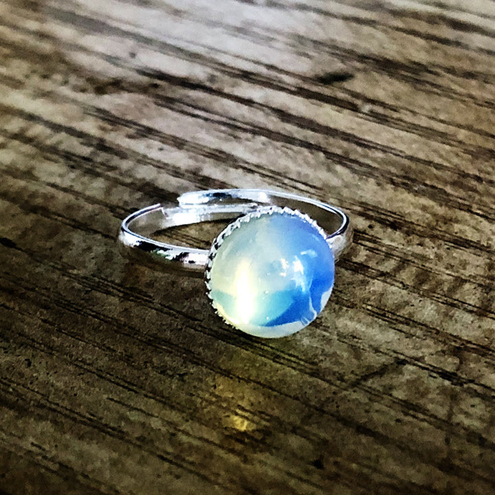Bague ajustable simple en demi-cercle avec opale et pierre de lune Olivenorma