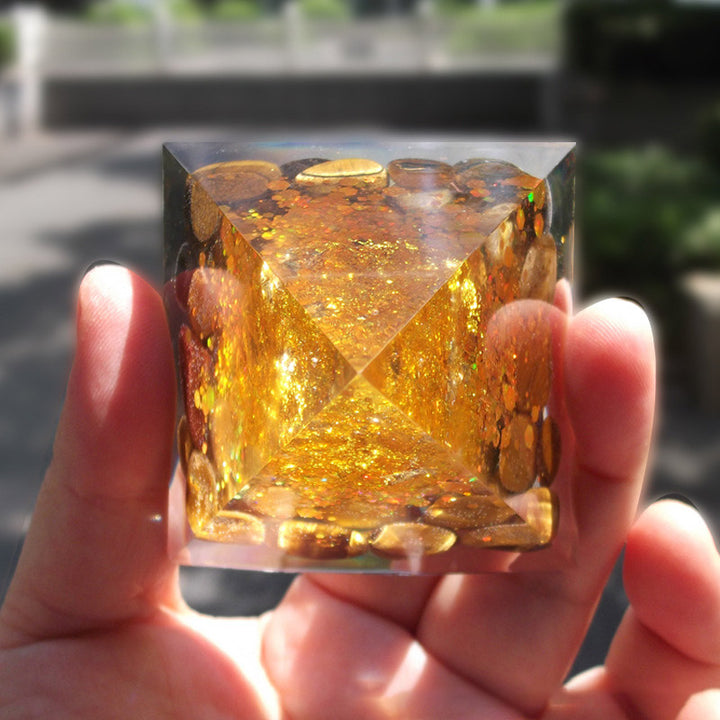 Pyramide d'orgone d'arbre de vie en citrine œil de tigre Olivenorma