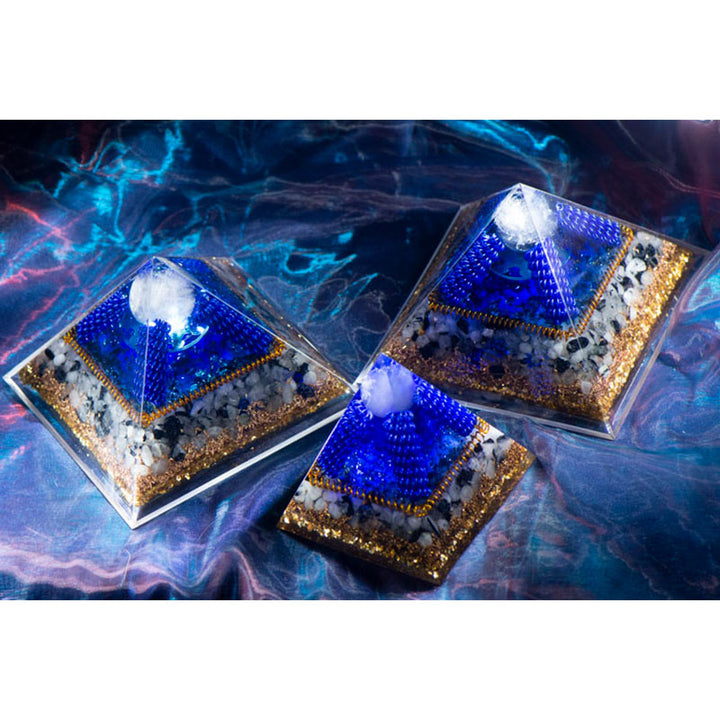 Pyramide d'orgone en labradorite Olivenorma avec œil de tigre