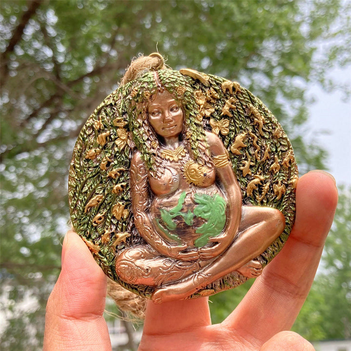 Statue Olivenorma de la déesse Gaia Pendentifs en résine Décoration murale
